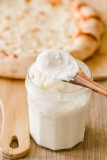 How to Make White Pizza Sauce?